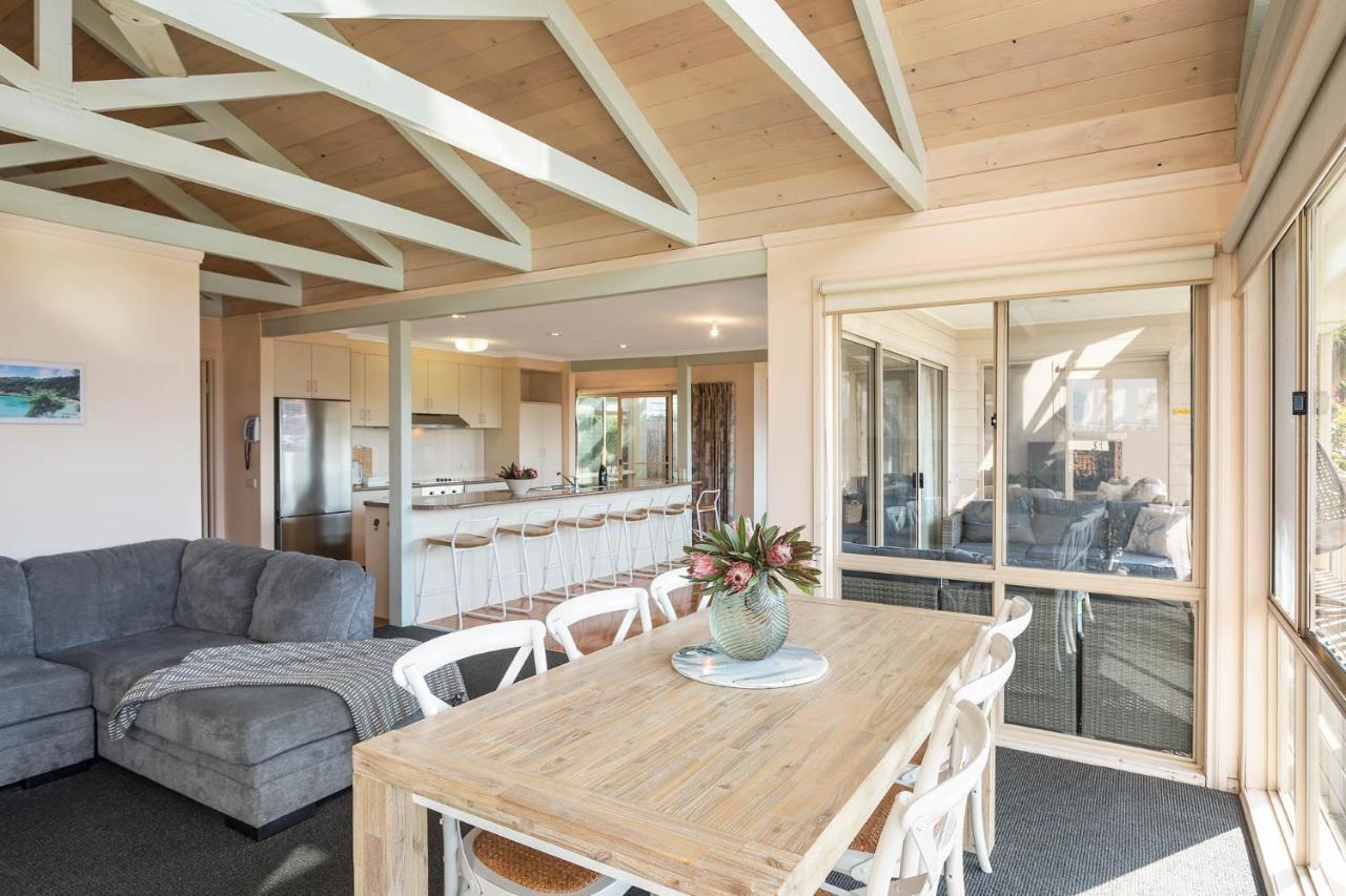 Pelican Lake Holiday House Меримбула Экстерьер фото